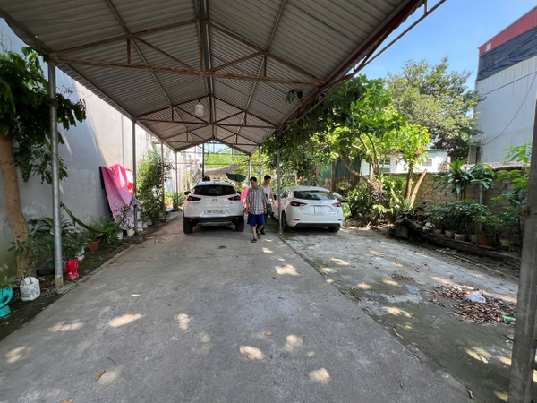 BÁN ĐẤT 260M² 2 THỬA - NGÕ 3 CHÙA THÔNG, SƠN LỘC - ĐỐI DIỆN BỆNH VIỆN 105 - Ô TÔ 7 CHỖ VÀO NHÀ - 5.5 TỶ