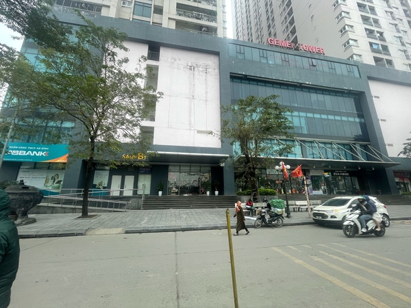 BÁN CĂN HÔ CHUNG CU - ĐẦY ÐŮ NỘI THẤT- VỊ TRÍ CỰC ĐẸP SÁT NGÃ TƯ NÚT GIAO ĐƯỜNG 3.5 ĐẠI LÔ THǍNG LONG ĐẸP NHẤT HÀ NỘI