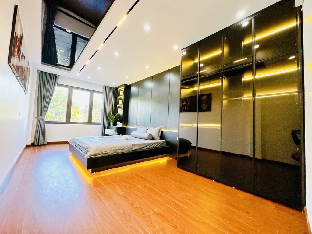 Bán Nhà Phân Lô Dương Văn Bé, Hai Bà Trưng - Ô Tô Đỗ, 5 Tầng Thang Máy