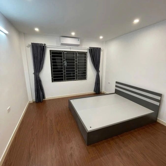 Bán Nhà Mỹ Đình 30m2 x 5 Tầng Đẹp Ở Ngay - Ngõ Thông - Sổ Vuông