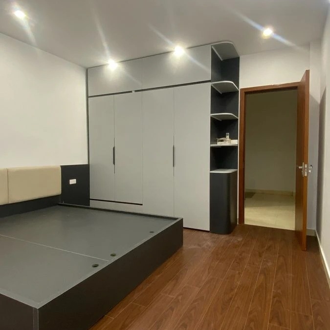 Bán Nhà Mỹ Đình 30m2 x 5 Tầng Đẹp Ở Ngay - Ngõ Thông - Sổ Vuông