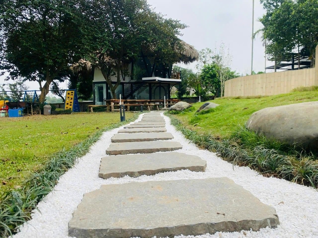 BÁN VILLA NGHỈ DƯỠNG KINH DOANH 2120M² - THÔN BƠM, VÂN HÒA, BA VÌ - 7 PHÒNG NGỦ - DOANH THU 1.4 TỶ*NĂM - 24.5 TỶ