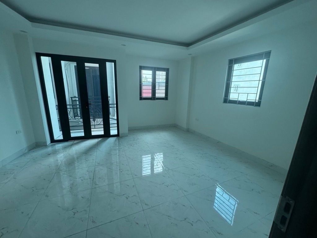 BÁN NHÀ LÔ GÓC MIÊU NHA XUÂN PHƯƠNG - MỚI KÍNH COONG - SÁT VINCOM - 6.6 TỶ