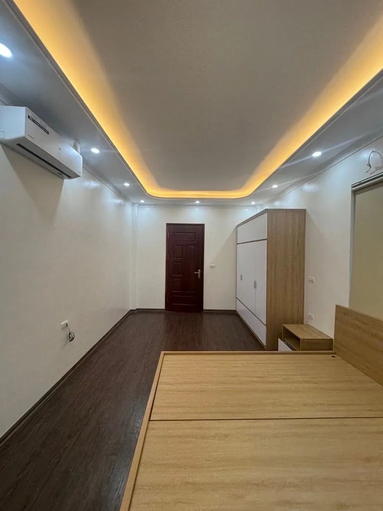 BÁN NHÀ TU HOÀNG - NAM TỪ LIÊM - LÔ GÓC 2 THOÁNG - FULL NỘI THẤT - VỊ TRÍ ĐẸP SÁT PHỐ