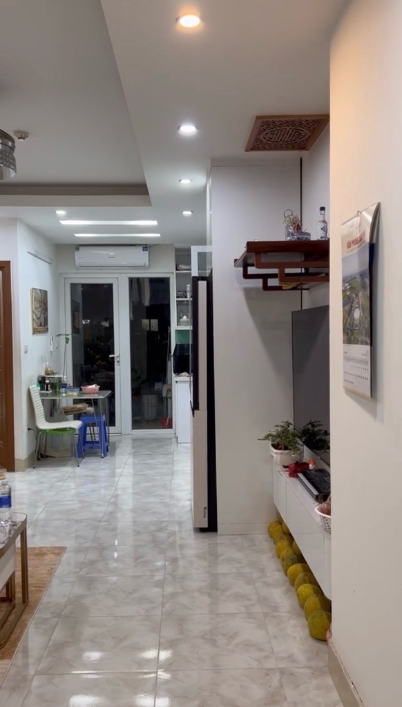 BÁN CĂN HÔ CHUNG CU - ĐẦY ÐŮ NỘI THẤT- VỊ TRÍ CỰC ĐẸP SÁT NGÃ TƯ NÚT GIAO ĐƯỜNG 3.5 ĐẠI LÔ THǍNG LONG ĐẸP NHẤT HÀ NỘI