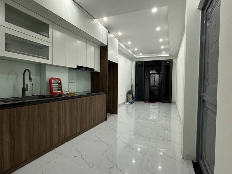 Nhà 5 Tầng Mới Đẹp 35m² Hà Trì, Hà Đông – Ngõ Sạch Đẹp – Gần Chợ