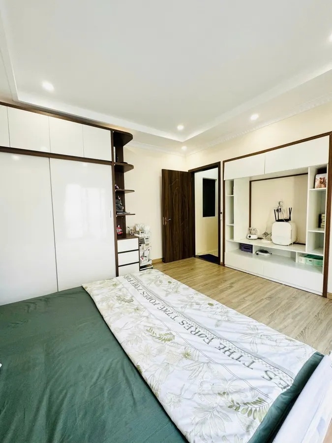 Bán Nhà Mới 5 Tầng Ngọc Thụy, Long Biên - Chỉ 10m Ra Ô Tô, Sổ Đỏ Chính Chủ