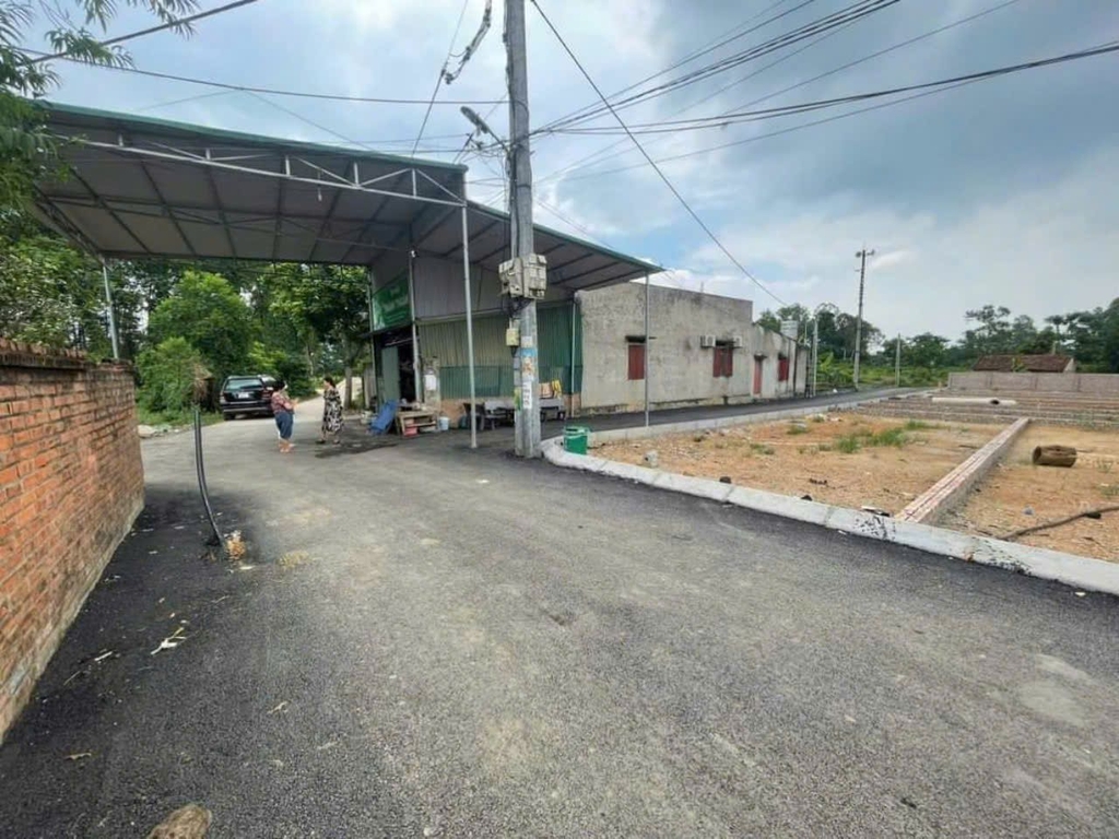 ĐẤT MẶT ĐƯỜNG TRỤC CHÍNH LẠI THƯỢNG - 85M² - SỔ ĐỎ VUÔNG VẮN - NGAY TRỤC KẾT NỐI HÒA LẠC - BA VÌ - GIÁ 2 TỶ