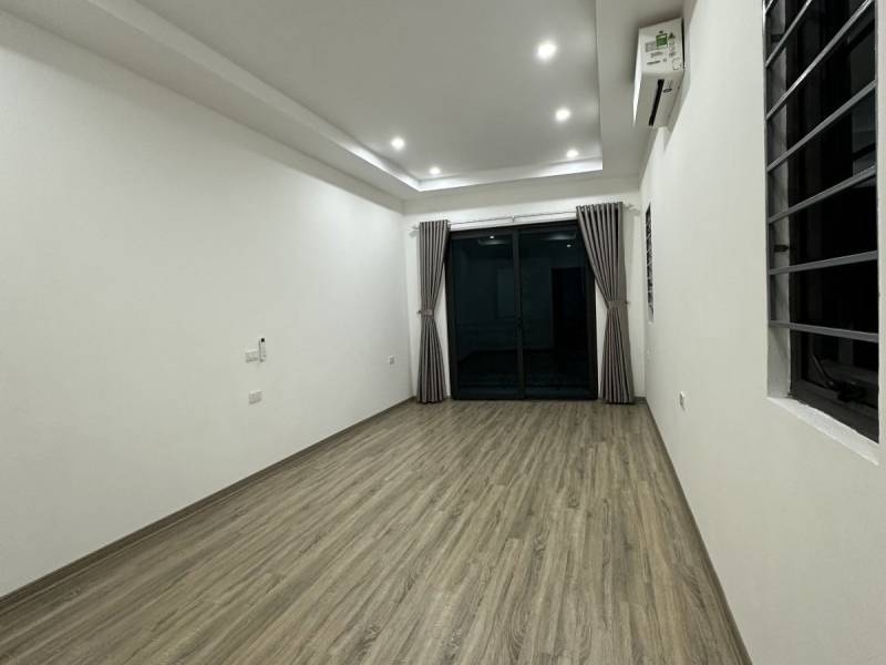 Nhà 5 Tầng Mới Đẹp 35m² Hà Trì, Hà Đông – Ngõ Sạch Đẹp – Gần Chợ