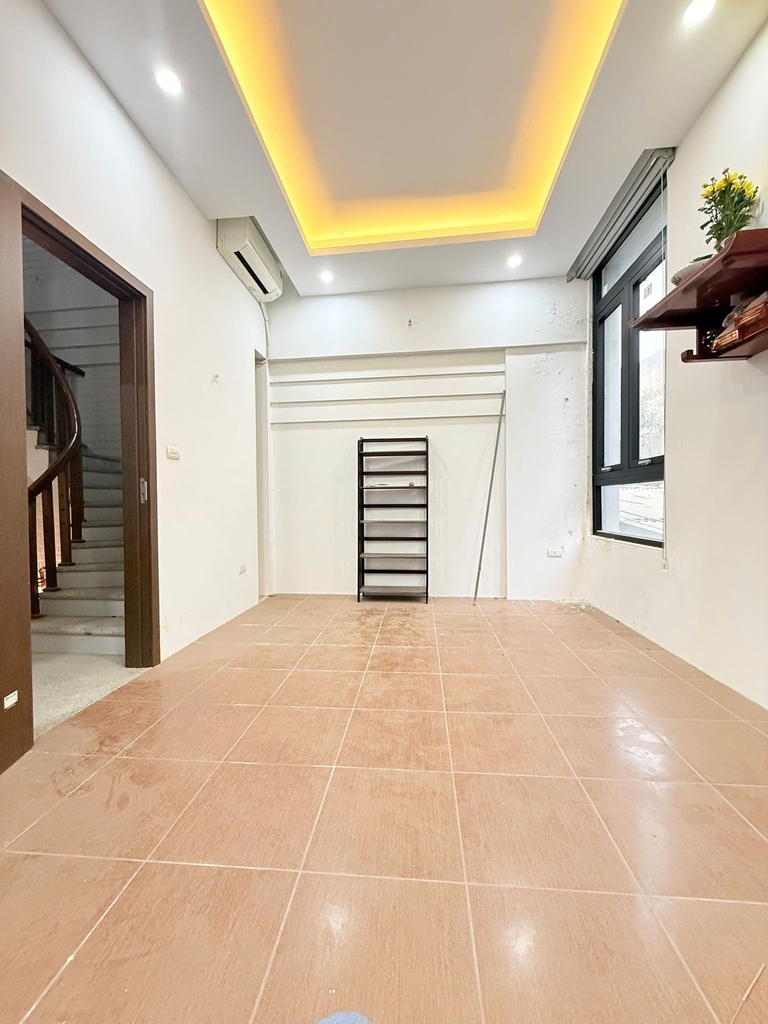 BÁN NHÀ PHỐ BẰNG B – Ô TÔ ĐỖ CỔNG – NHÀ DÂN XÂY CHẮC CHẮN – TIỆN ÍCH NGẬP TRÀ