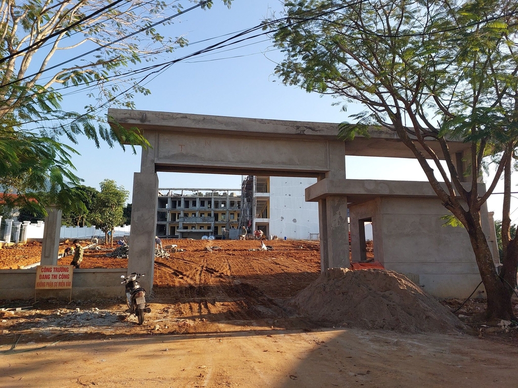 BÁN ĐẤT NGHỈ DƯỠNG 691.4M² - MẶT TIỀN 35.39M - TỈNH LỘ 414, MINH QUANG, BA VÌ - GIÁ 3.75 TỶ