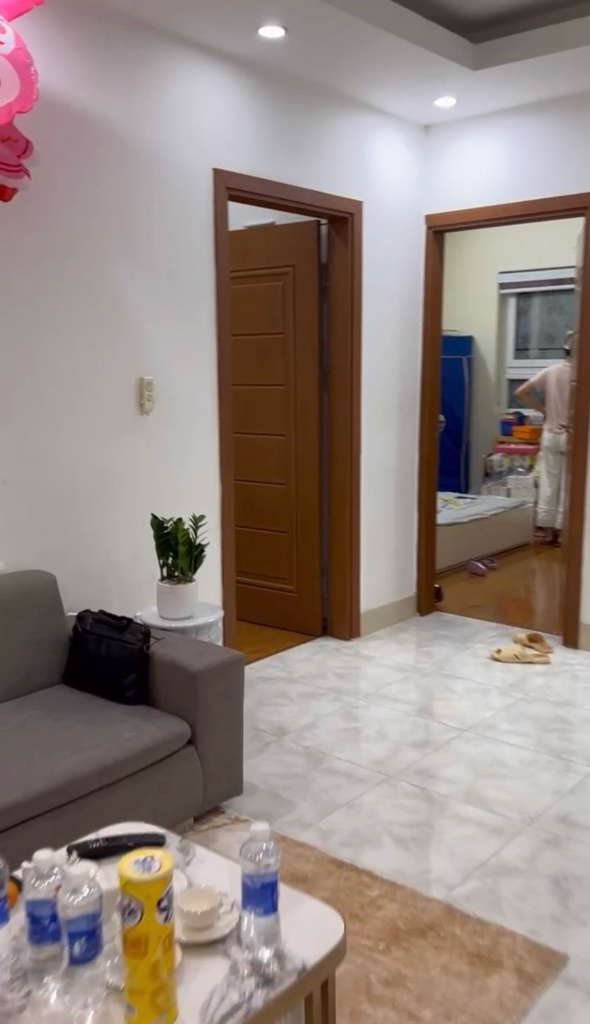 BÁN CĂN HÔ CHUNG CU - ĐẦY ÐŮ NỘI THẤT- VỊ TRÍ CỰC ĐẸP SÁT NGÃ TƯ NÚT GIAO ĐƯỜNG 3.5 ĐẠI LÔ THǍNG LONG ĐẸP NHẤT HÀ NỘI