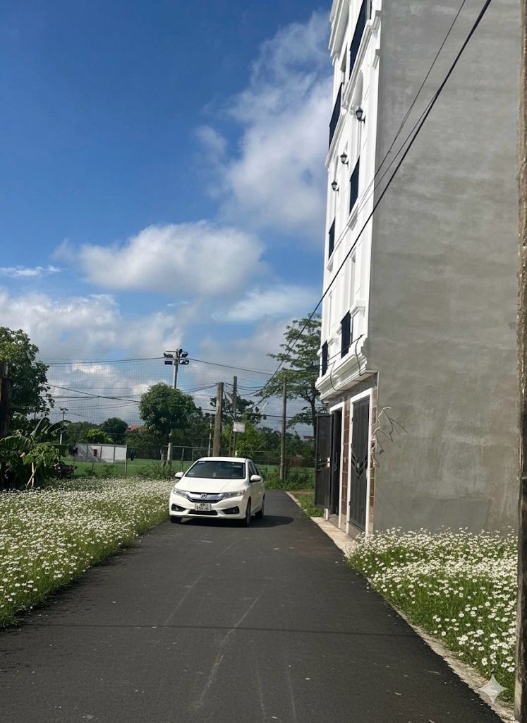 NHÀ MẶT ĐƯỜNG 4 TẦNG - PHÚ BẾN, THỤY HƯƠNG - 31M² - Ô TÔ ĐỖ CỬA - DÂN CƯ ĐÔNG - GIÁ 3.65 TỶ