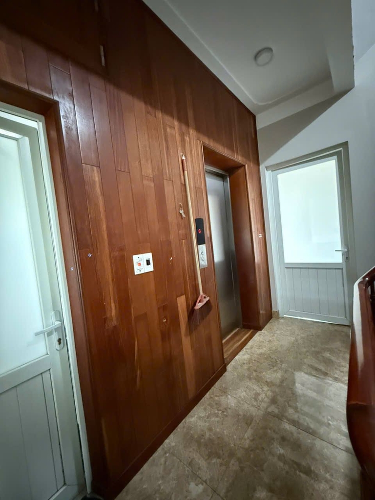 BÁN NHÀ 6 TẦNG THANG MÁY - MẶT NGÕ 5M - VIEW CÔNG VIÊN HỒ CỔ BI - GIÁ ĐẦU TƯ 13.9 TỶ