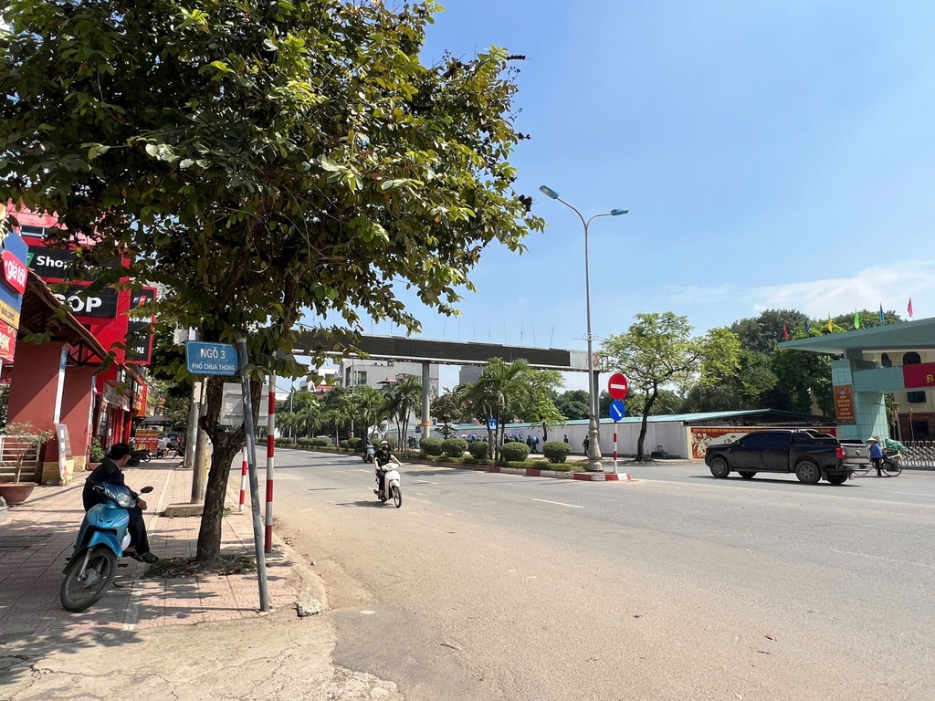 BÁN ĐẤT 260M² 2 THỬA - NGÕ 3 CHÙA THÔNG, SƠN LỘC - ĐỐI DIỆN BỆNH VIỆN 105 - Ô TÔ 7 CHỖ VÀO NHÀ - 5.5 TỶ