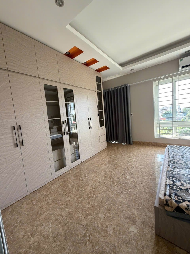 BÁN NHÀ 6 TẦNG THANG MÁY - MẶT NGÕ 5M - VIEW CÔNG VIÊN HỒ CỔ BI - GIÁ ĐẦU TƯ 13.9 TỶ