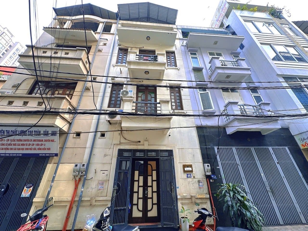 SIÊU PHẨM PHÂN LÔ TRUNG KÍNH CẦU GIẤY - PHƯỜNG TRUNG HÒA - Ô TÔ TRÁNH - VỈA HÈ - KINH DOANH ĐỈNH - 34.8 TỶ