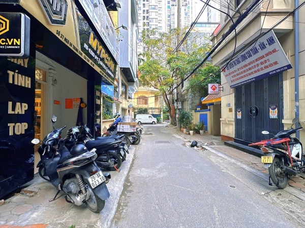 SIÊU PHẨM PHÂN LÔ TRUNG KÍNH CẦU GIẤY - PHƯỜNG TRUNG HÒA - Ô TÔ TRÁNH - VỈA HÈ - KINH DOANH ĐỈNH - 34.8 TỶ