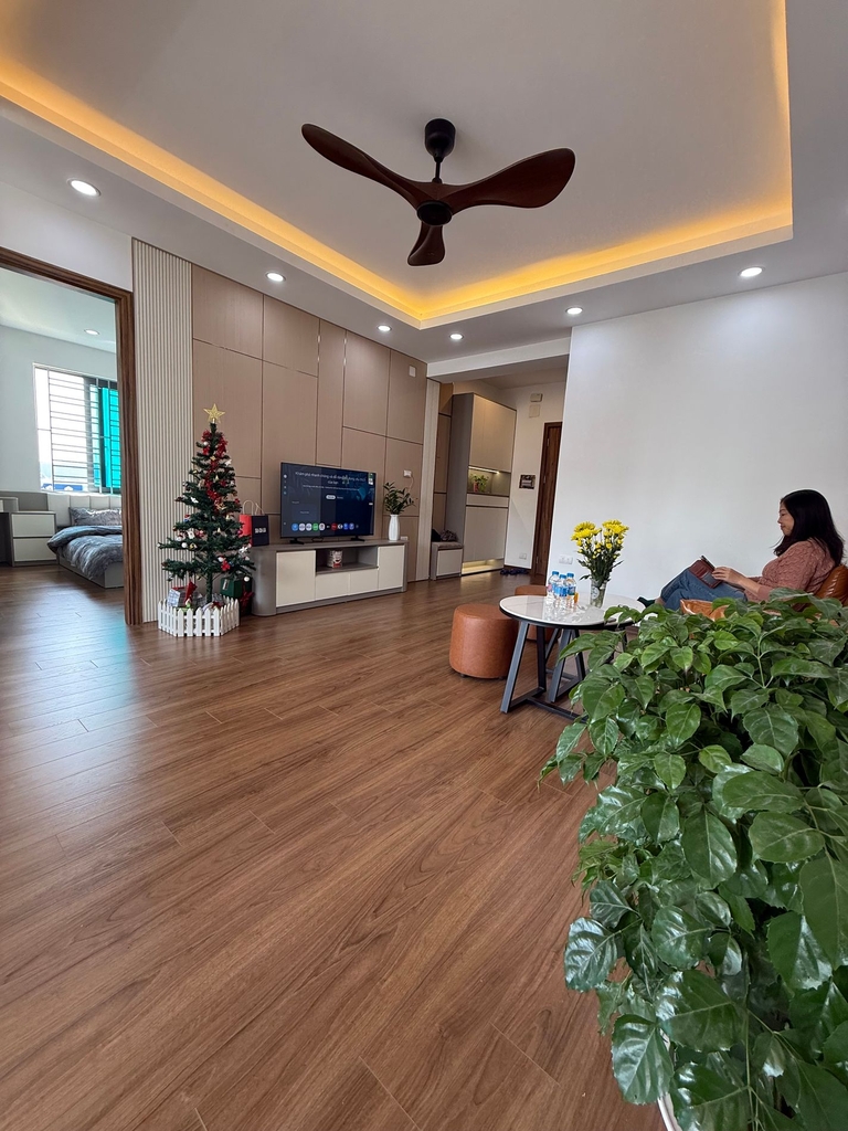 CĂN HỘ 2PN - TÒA B10C NAM TRUNG YÊN - PHƯỜNG TRUNG HÒA, CẦU GIẤY - LÔ GÓC 3 MẶT THOÁNG - VIEW VINHOMES - 6.88 TỶ