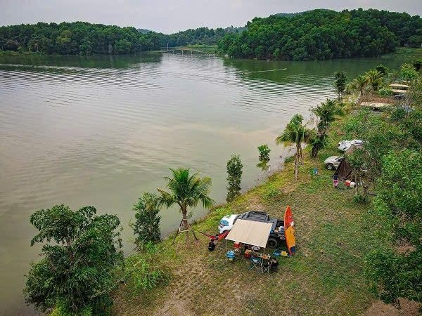 BÁN ĐẤT NGHỈ DƯỠNG VIEW HỒ ĐỒNG MÔ 9000M² - 68 ĐẢO DÀI, YÊN BÀI, BA VÌ - MẶT TIỀN 50M - 24 TỶ