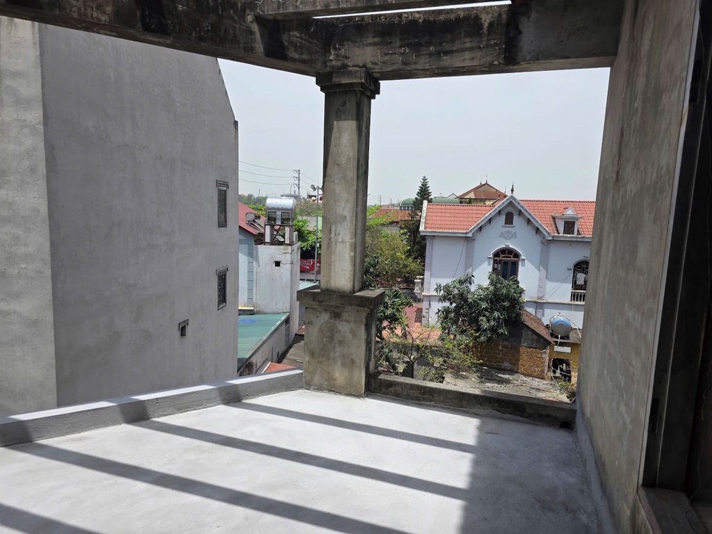 BIỆT THỰ NHÀ VƯỜN 3 TẦNG - XUÂN THỦY, THỦY XUÂN TIÊN | 164M² - 6 PN | CÁCH ĐƯỜNG HCM 30M, GẦN DOANH TRẠI | SIÊU HIẾM - GIÁ 13.9 TỶ