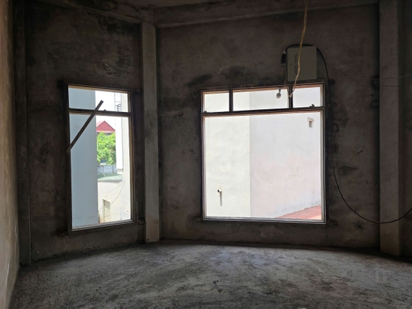 BIỆT THỰ NHÀ VƯỜN 3 TẦNG - XUÂN THỦY, THỦY XUÂN TIÊN | 164M² - 6 PN | CÁCH ĐƯỜNG HCM 30M, GẦN DOANH TRẠI | SIÊU HIẾM - GIÁ 13.9 TỶ