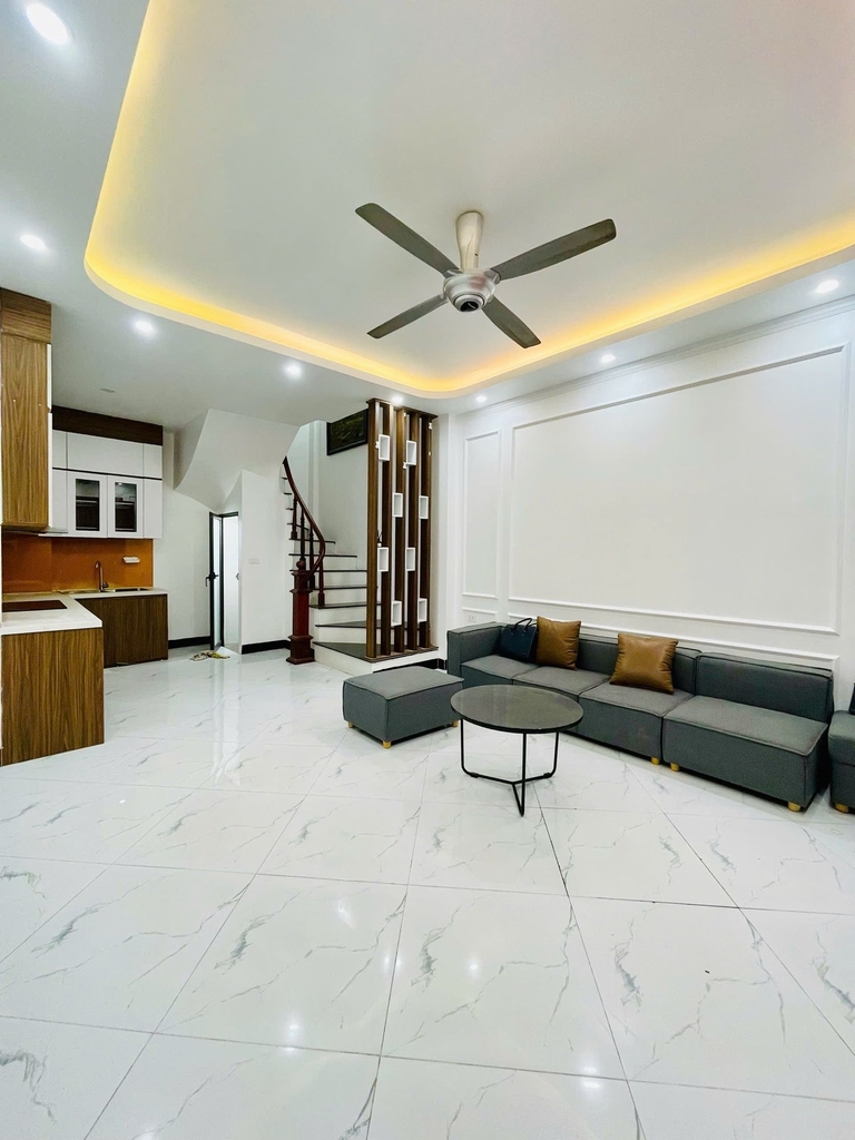 BÁN NHÀ MỚI FULL NỘI THẤT – CÁCH Ô TÔ 15M – GIÁP VÀNH ĐAI 3.5