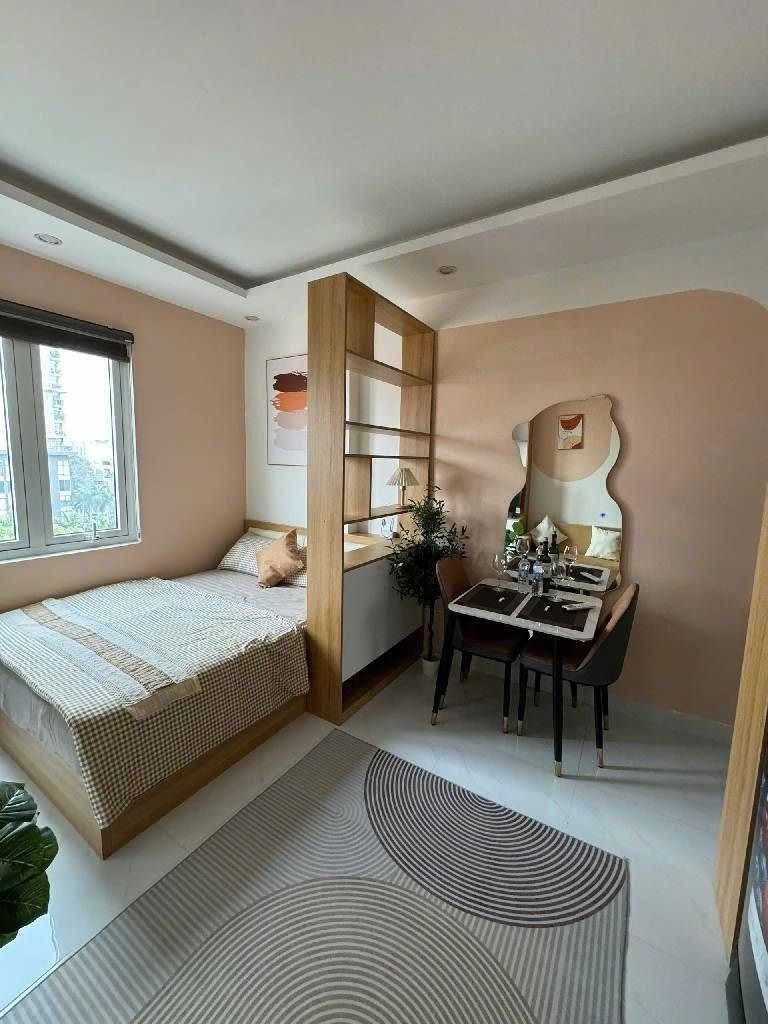 TOÀ BUILDING 8 TẦNG TRUNG KÍNH CẦU GIẤY - PHƯỜNG TRUNG HÒA - THANG MÁY - VỈA HÈ - DÒNG TIỀN 102TR*THÁNG - 38.5 TỶ