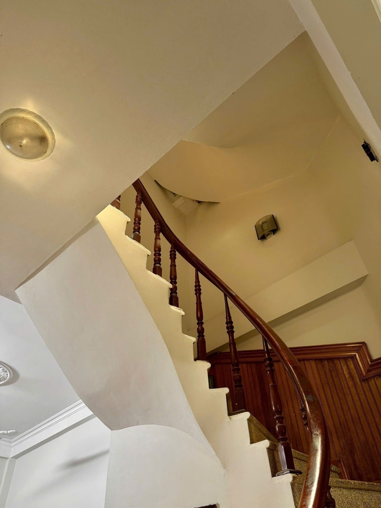 SIÊU HIẾM: PHÂN LÔ HOÀNG SÂM CẦU GIẤY - Ô TÔ TRÁNH VÀO NHÀ - SỔ HOA HẬU - 18.2 TỶ