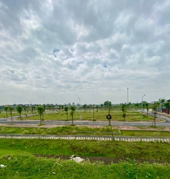 BÁN KHU ĐẤT CÔNG NGHIỆP 600M2 FULL THỔ CƯ - THANH OAI - MẶT TIỀN 43M - TẶNG XƯỞNG