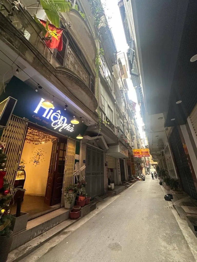 PHÂN LÔ CÁN BỘ TRẦN QUỐC HOÀN CẦU GIẤY - PHƯỜNG DỊCH VỌNG HẬU - Ô TÔ VỈA HÈ - DÒNG TIỀN 40TR*THÁNG - 19.5 TỶ