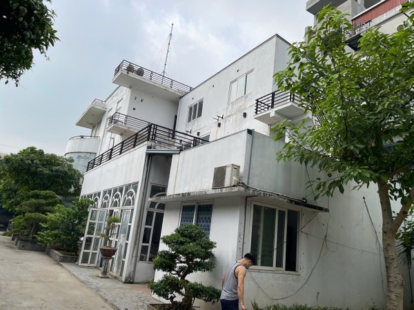BÁN TỔ HỢP NHÀ XƯỞNG