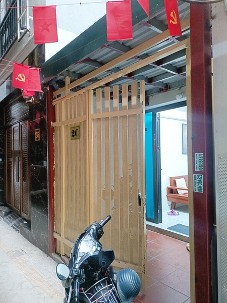 NHÀ NGÕ Ô TÔ - CÁCH PHỐ CẦU GIẤY 10M - PHƯỜNG QUAN HOA, CẦU GIẤY - FULL NT, 5 TẦNG - 8.3 TỶ