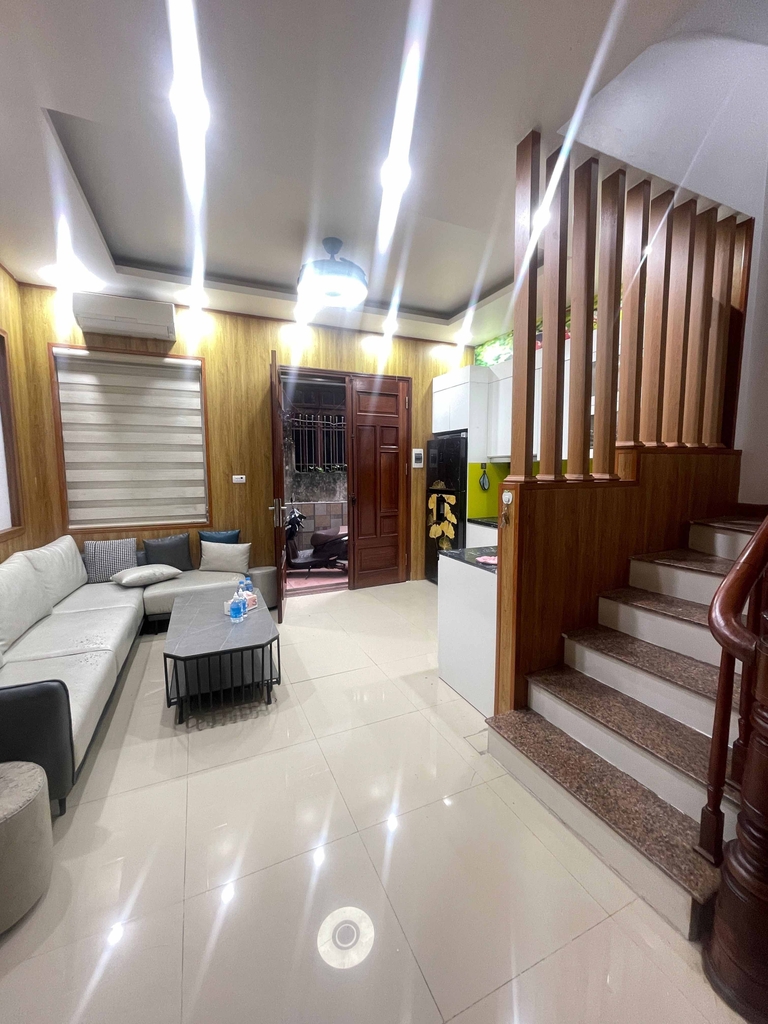 BÁN NHÀ 6 TẦNG PHẠM VĂN ĐỒNG - MỖI TẦNG 1 PHÒNG - Ở NGAY - 8.9 TỶ