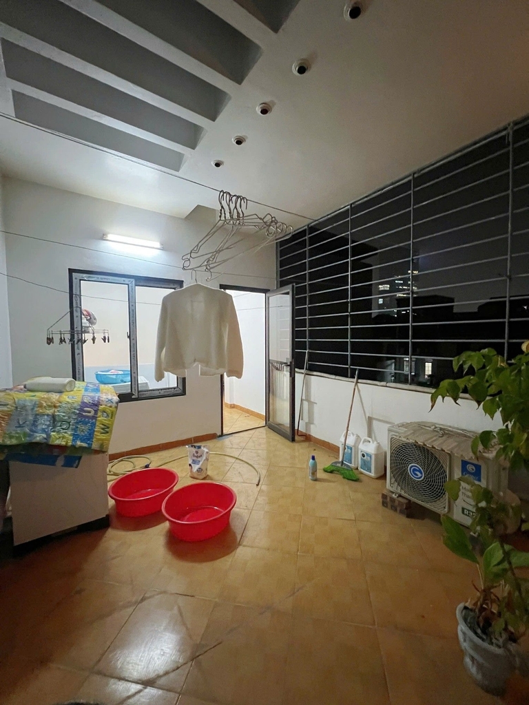 NHÀ ĐẸP YÊN HÒA CẦU GIẤY - NỞ HẬU PHÁT LỘC - SÁT CÔNG VIÊN