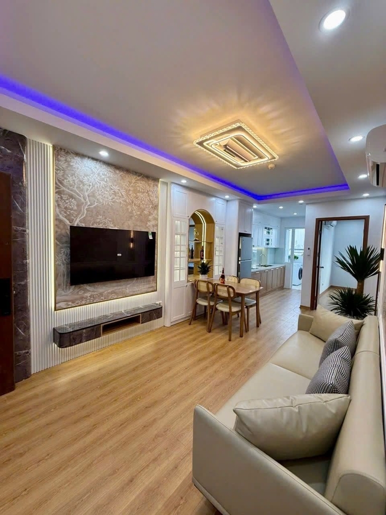 CĂN HỘ 2 NGỦ FULL NỘI THẤT KĐT NAM TRUNG YÊN - TẦNG CAO VIEW ĐỈNH - SỔ ĐỎ CHÍNH CHỦ - 6.35 TỶ