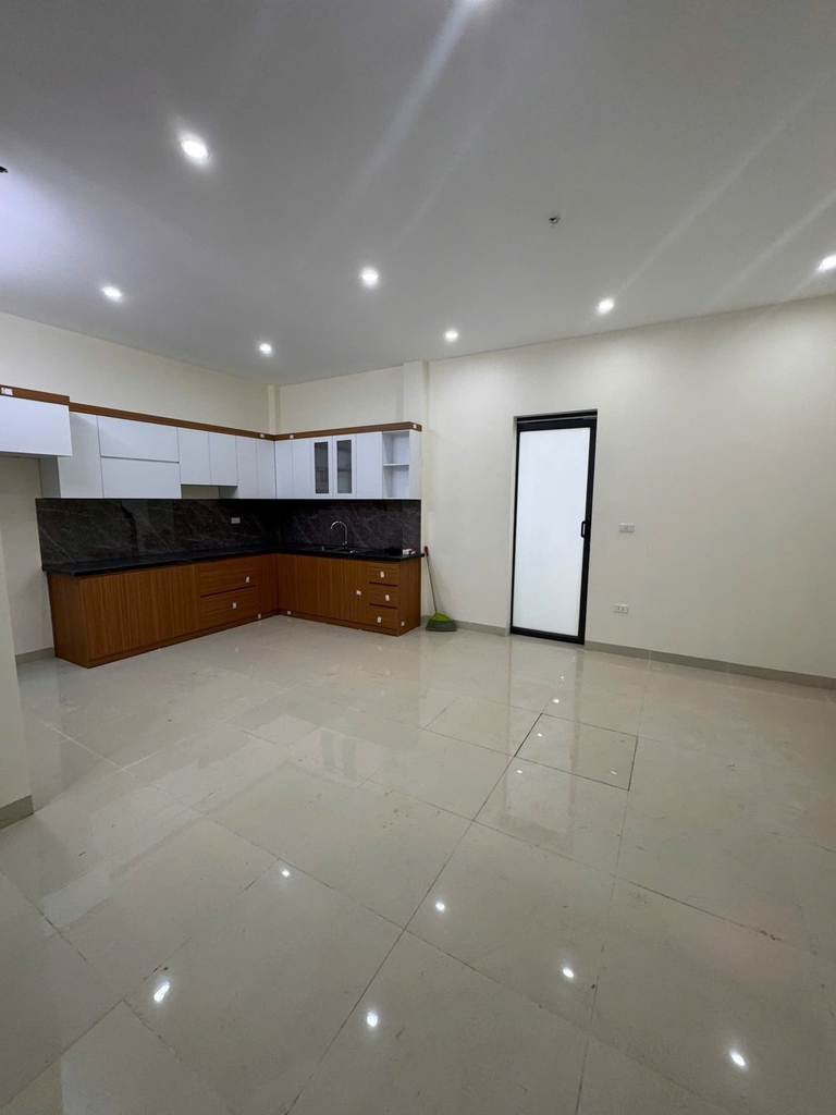 NHÀ BIỆT THỰ MINI 3 TẦNG MỚI ĐẸP - THÔN ĐẠI TẢO, ĐẠI THÀNH - DIỆN TÍCH XÂY DỰNG 96M² - 3 PN KHÉP KÍN - Ô TÔ ĐỖ SÂN - 6.8 TỶ