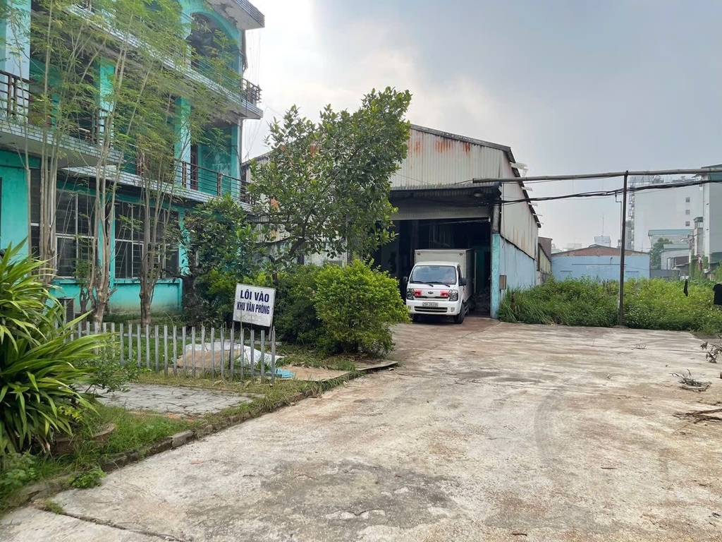 BÁN TỔ HỢP NHÀ XƯỞNG