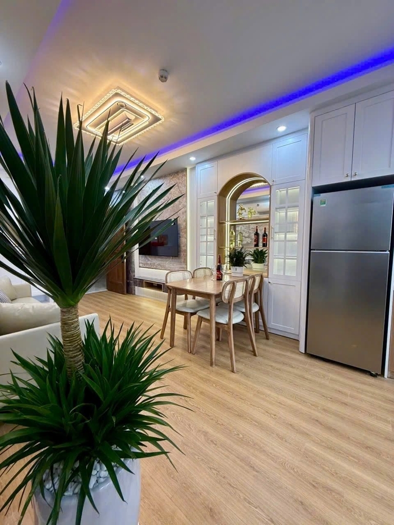 CĂN HỘ 2 NGỦ FULL NỘI THẤT KĐT NAM TRUNG YÊN - TẦNG CAO VIEW ĐỈNH - SỔ ĐỎ CHÍNH CHỦ - 6.35 TỶ