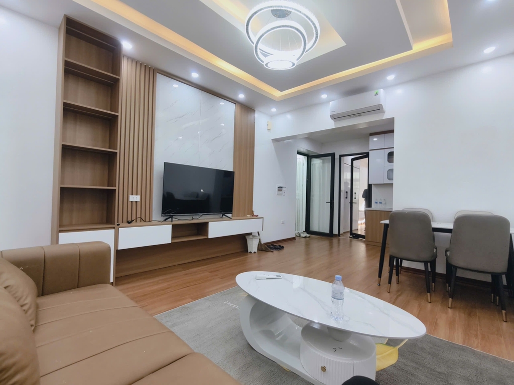 BÁN NHÀ PHỐ 5 TẦNG SIÊU HIẾM - NGÕ THÔNG NGUYỄN ĐÌNH HOÀN - 45M2 - GIÁ 12.95 TỶ