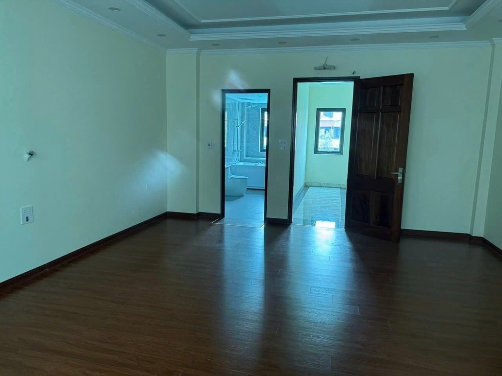 BÁN NHÀ PHÂN LÔ MAI DỊCH CẦU GIẤY - 7 TẦNG THANG MÁY - DÒNG TIỀN 35TR*THÁNG - 18.5 TỶ