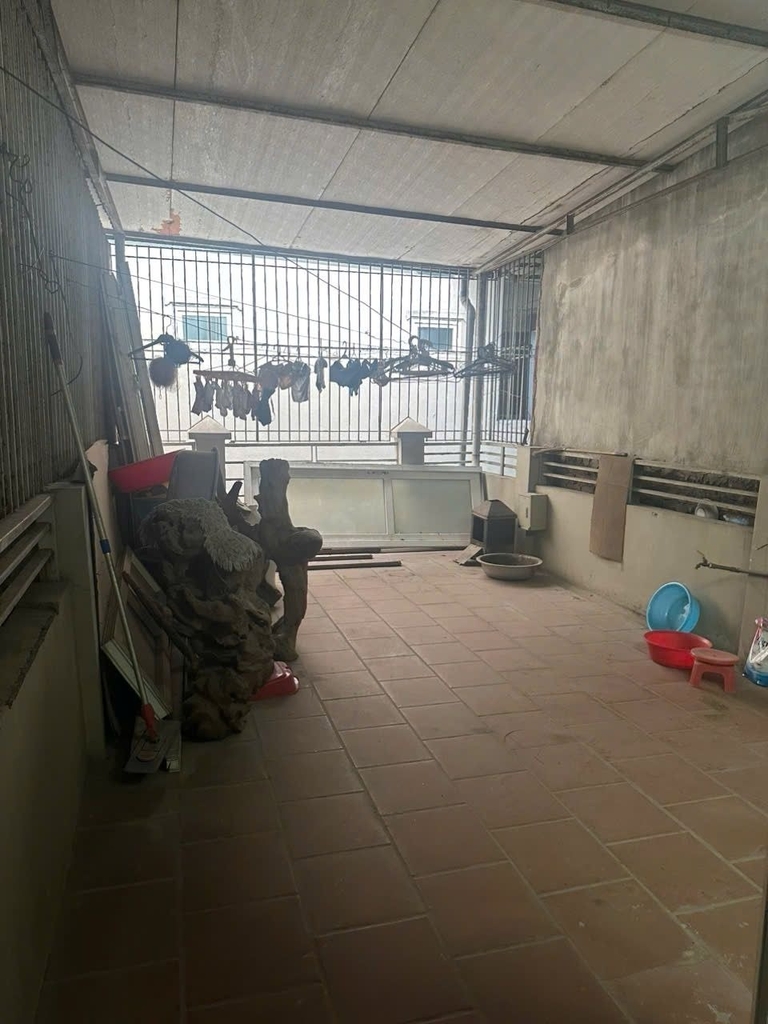 NHÀ NGÕ THÔNG 5 TẦNG - NGÕ 43 TRUNG KÍNH - PHƯỜNG TRUNG HÒA, CẦU GIẤY - SỔ ĐỎ ĐẸP - 8.95 TỶ