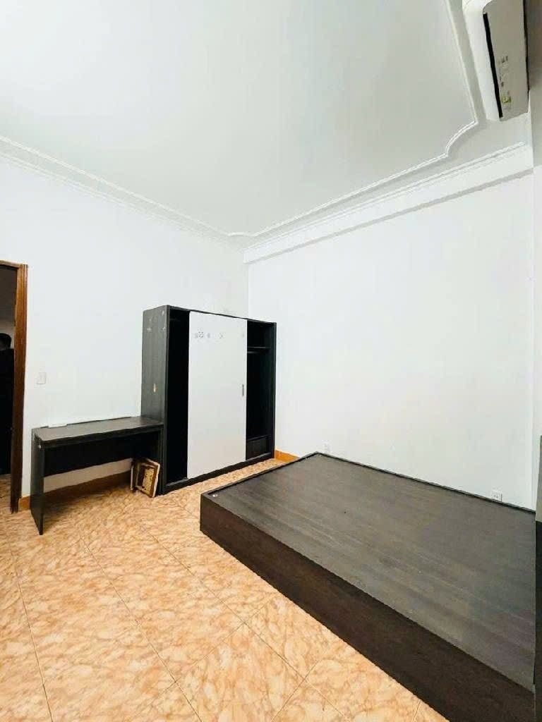 NHÀ NGÕ THANG MÁY KINH DOANH 8 PHÒNG - PHƯỜNG YÊN HÒA, CẦU GIẤY - FULL ĐỒ, CHO THUÊ NGAY - 13.6 TỶ