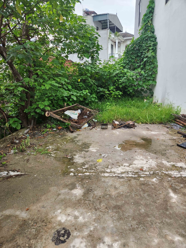 BÁN ĐẤT THỔ CƯ VUÔNG VẮN, NỞ HẬU - XÃ TẢ THANH OAI, THANH OAI - 43M2 - GIÁ 5 TỶ