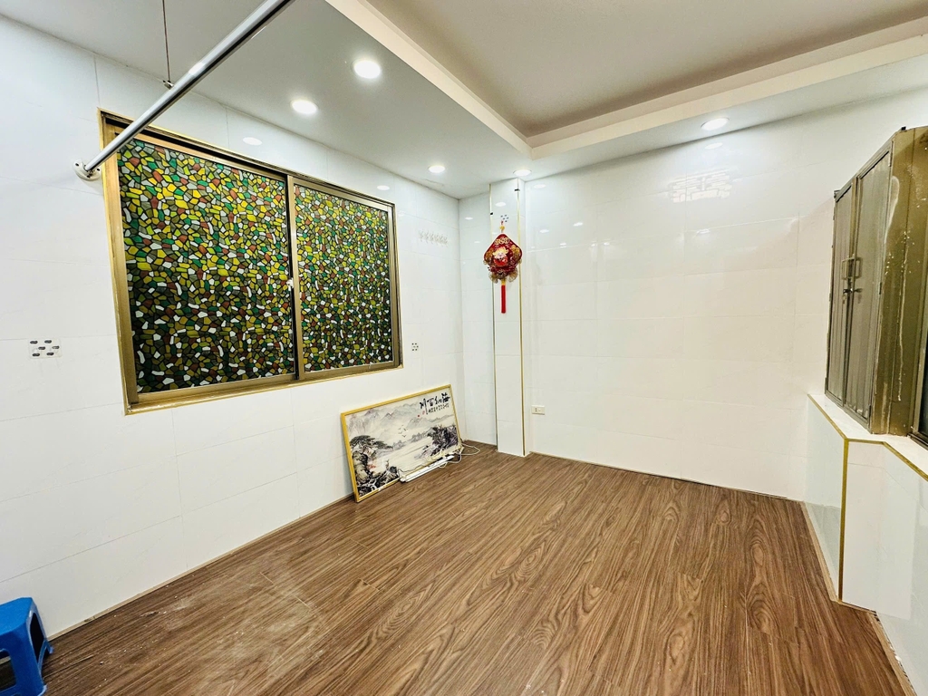 NHÀ LÔ GÓC MẶT NGÕ - ĐỘI CẤN BA ĐÌNH - 18m² - 4 TẦNG - 2 MẶT THOÁNG - SỔ RIÊNG - 6.6 TỶ