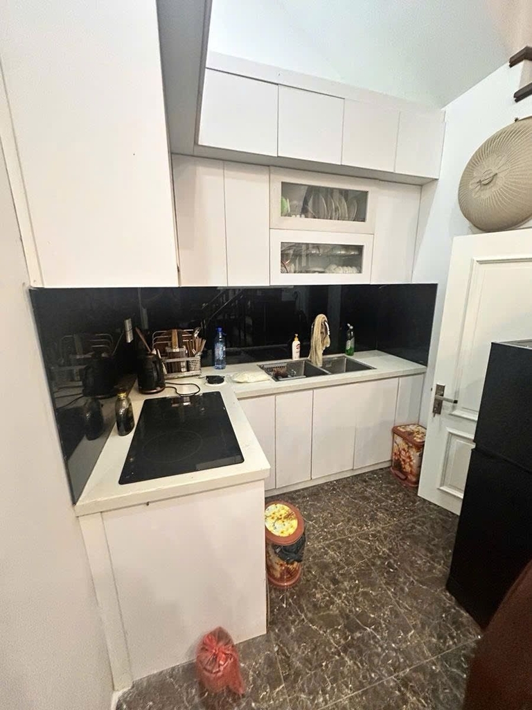 NHÀ MỚI FULL NỘI THẤT - NGÕ NGỌC HÀ BA ĐÌNH - 33m² - 5 TẦNG - CÁCH HỒ 10M - 7.6 TỶ