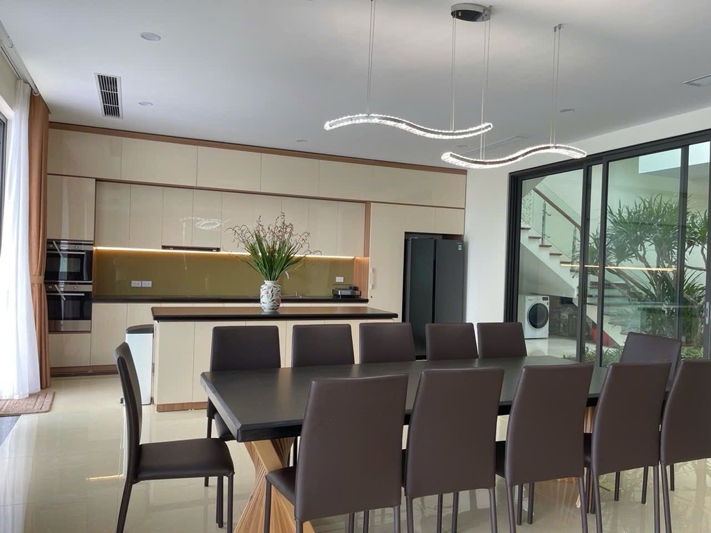 CHUYỂN NHƯỢNG BIỆT THỰ NGHỈ DƯỠNG VŨ VILLA - 1200M² - HỒ BƠI 130M² - MINH PHÚ, SÓC SƠN - 17.5 TỶ