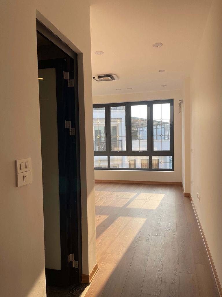 BÁN NHÀ MẶT PHỐ NGUYỄN VĂN LINH - 68M² - 6 TẦNG THANG MÁY - FULL NỘI THẤT - 17 TỶ