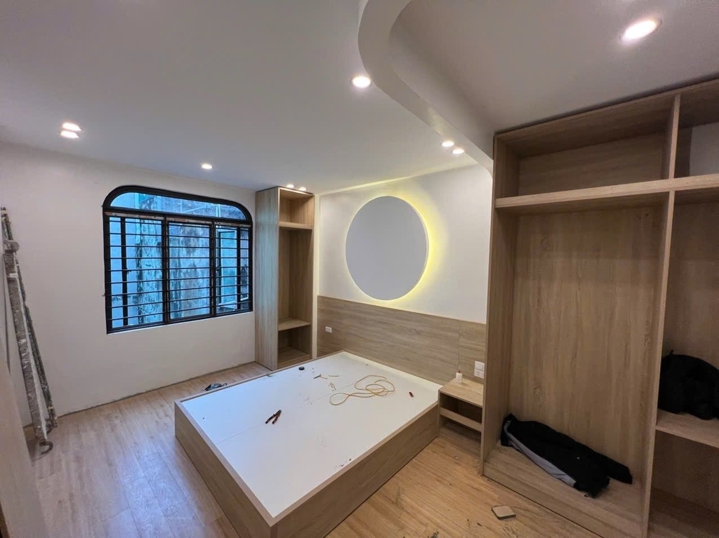 NHÀ 3 TẦNG DÂN XÂY MỚI HOÀN THIỆN - NGÕ 49.28.46 ĐỨC GIANG - 52.7M² - 8.4 TỶ