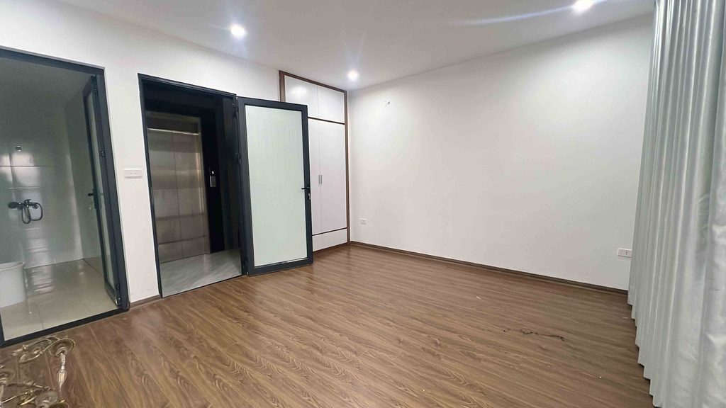 SIÊU PHẨM MẶT NGÕ VẠN BẢO BA ĐÌNH - 34*50m² - 5 TẦNG CÓ THANG MÁY - NGÕ Ô TÔ TRÁNH - 25.5 TỶ